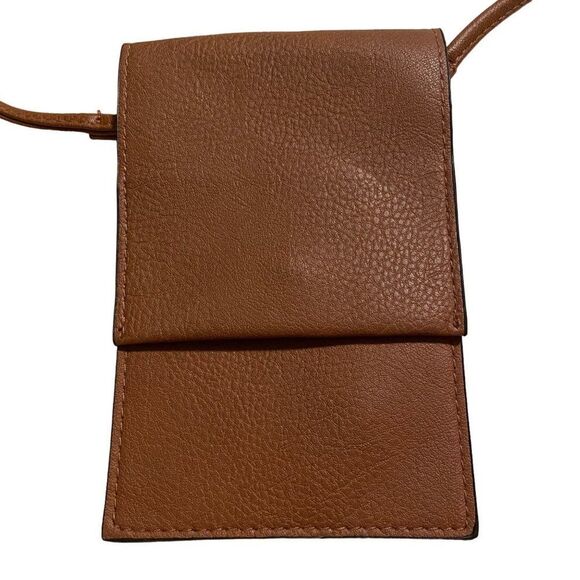 Crossbody 7 x 4” tan double compartment bag - Picture 3 of 15